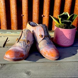 Freebird crocodile pink loafers